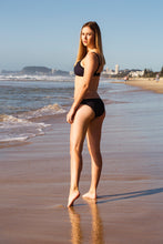 Load image into Gallery viewer, Sunset Beach Photoshoot Masterclass Perth
